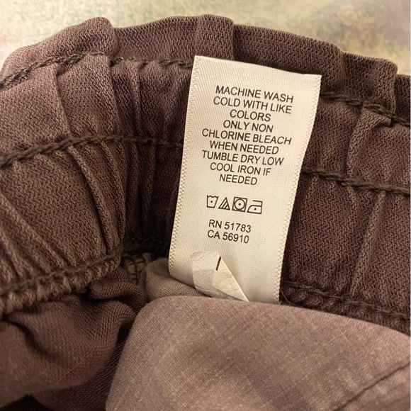 Maurices Solid High Rise Cropped Wide Leg Weekender Pant - Picture 5 of 5